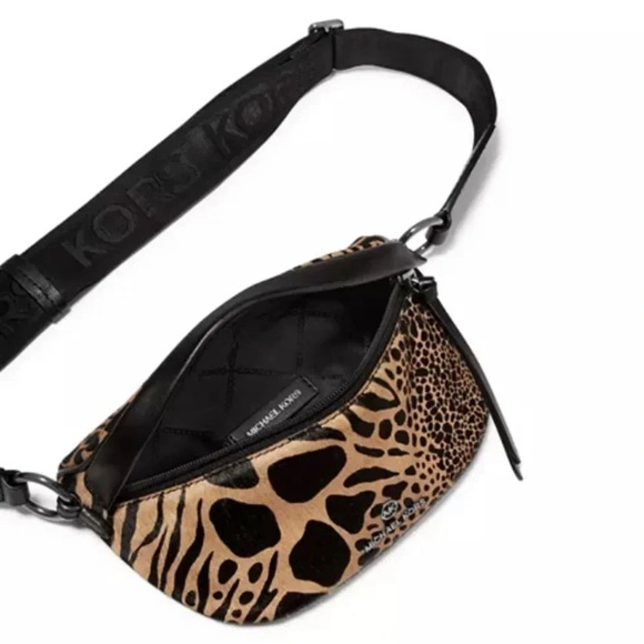 Michael Kors Animal Print Sling/Messenger Leather Bag NWT - Picture 4 of 11